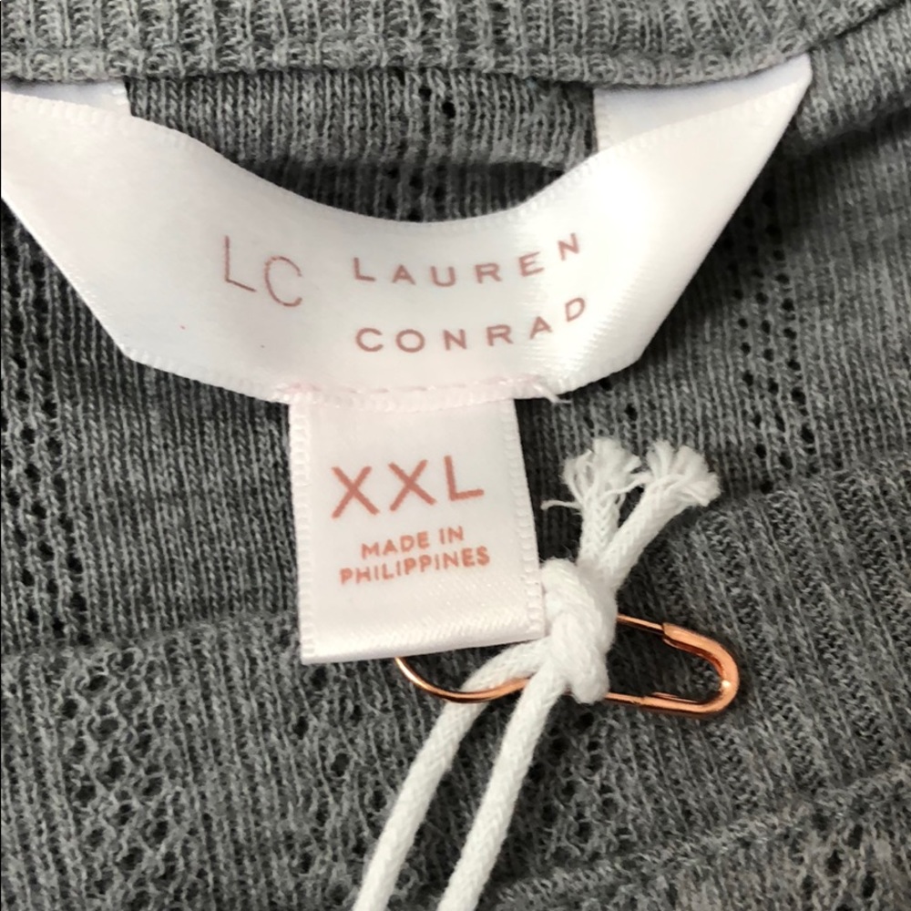 Lauren Conrad gray peplum top XXL - Picture 4 of 4
